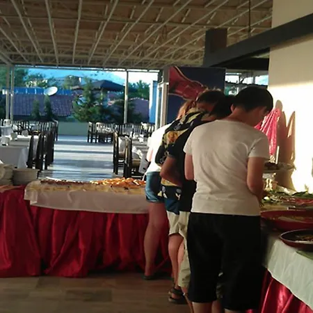 Grand Sevgi מלון 4*